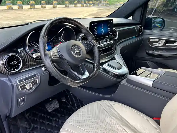 Mercedes-Benz V-Class 2022