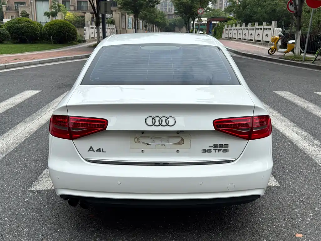 Audi A4L 2014 — фото 5