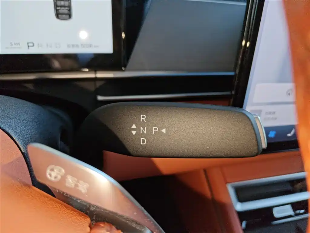 BYD Tang L 2025 — фото 10