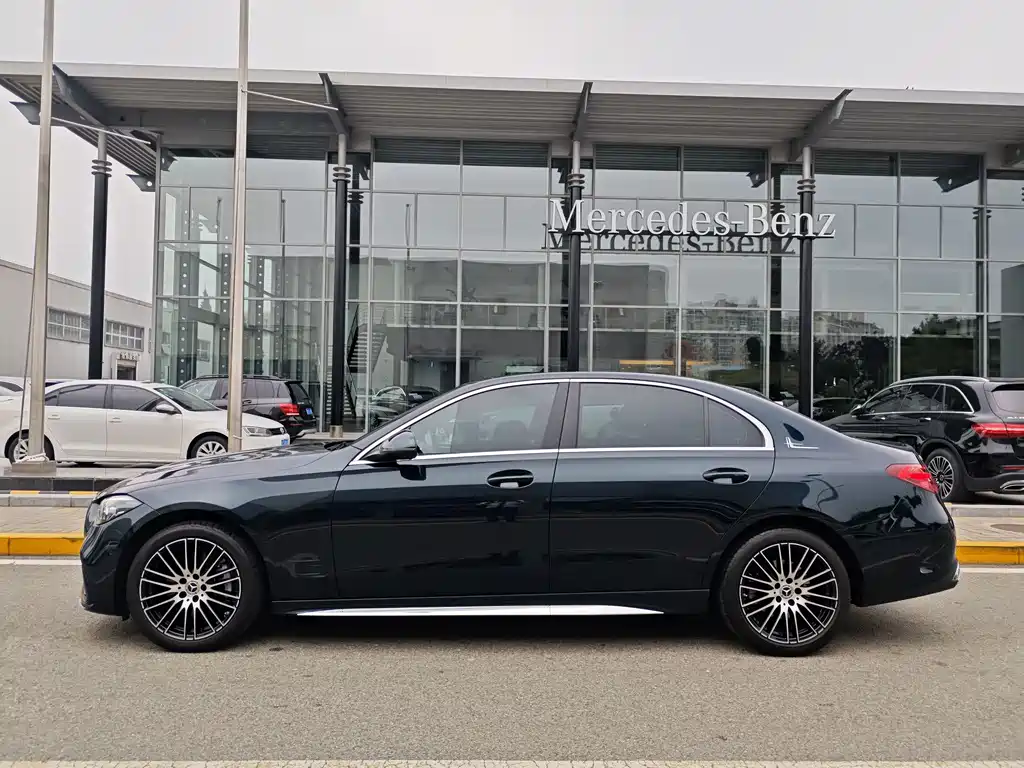 Mercedes-Benz C-Class 2022 — фото 3