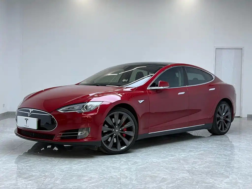 Tesla Model S 2015