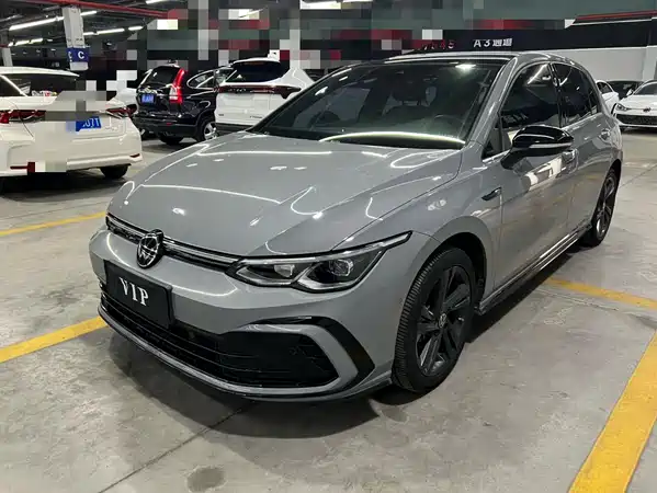 Volkswagen Golf 2021