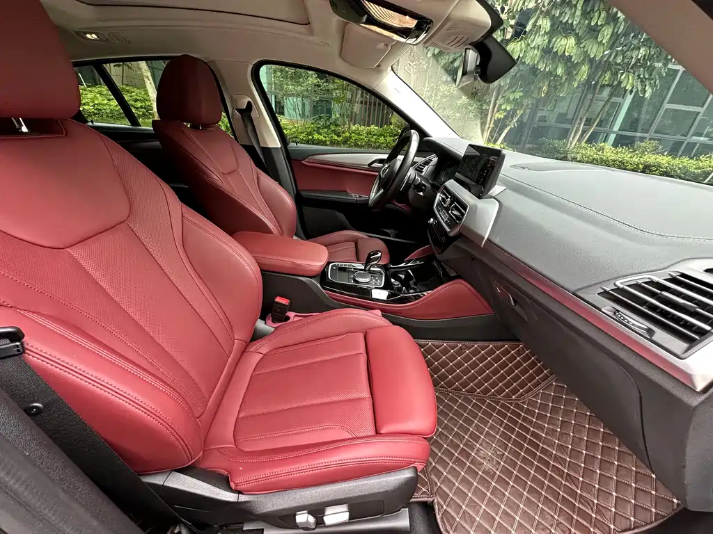 BMW X4 2022 — фото 11