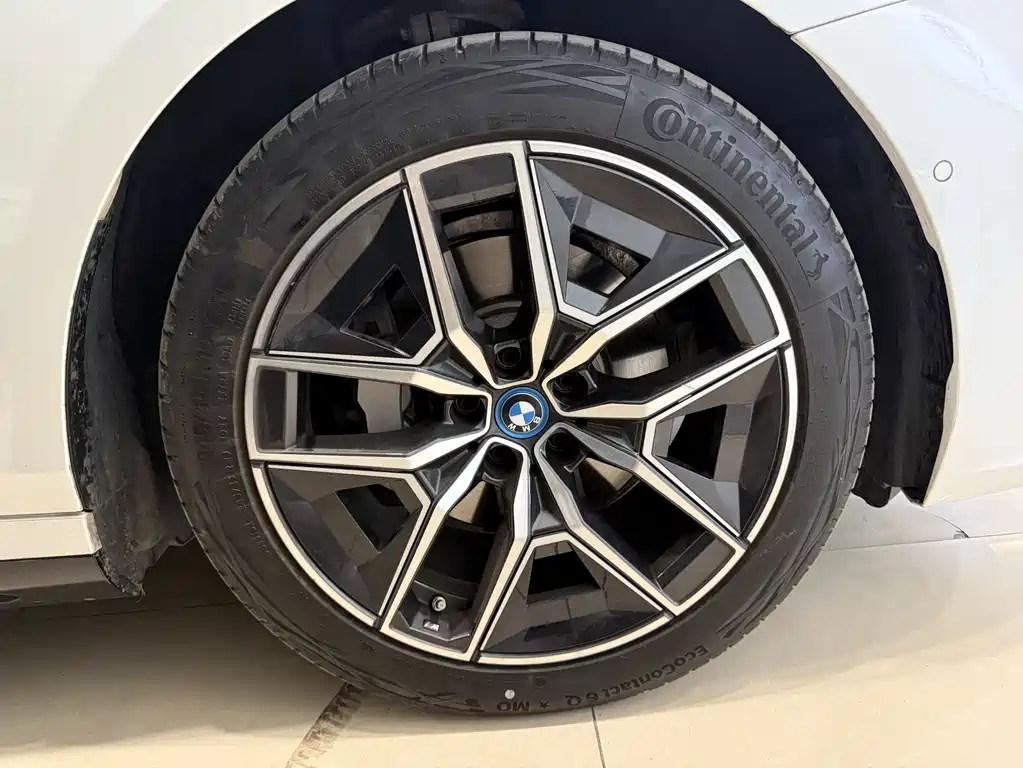 BMW i5 2024 — фото 22