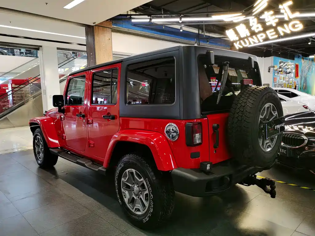 Jeep Wrangler 2017 — фото 3