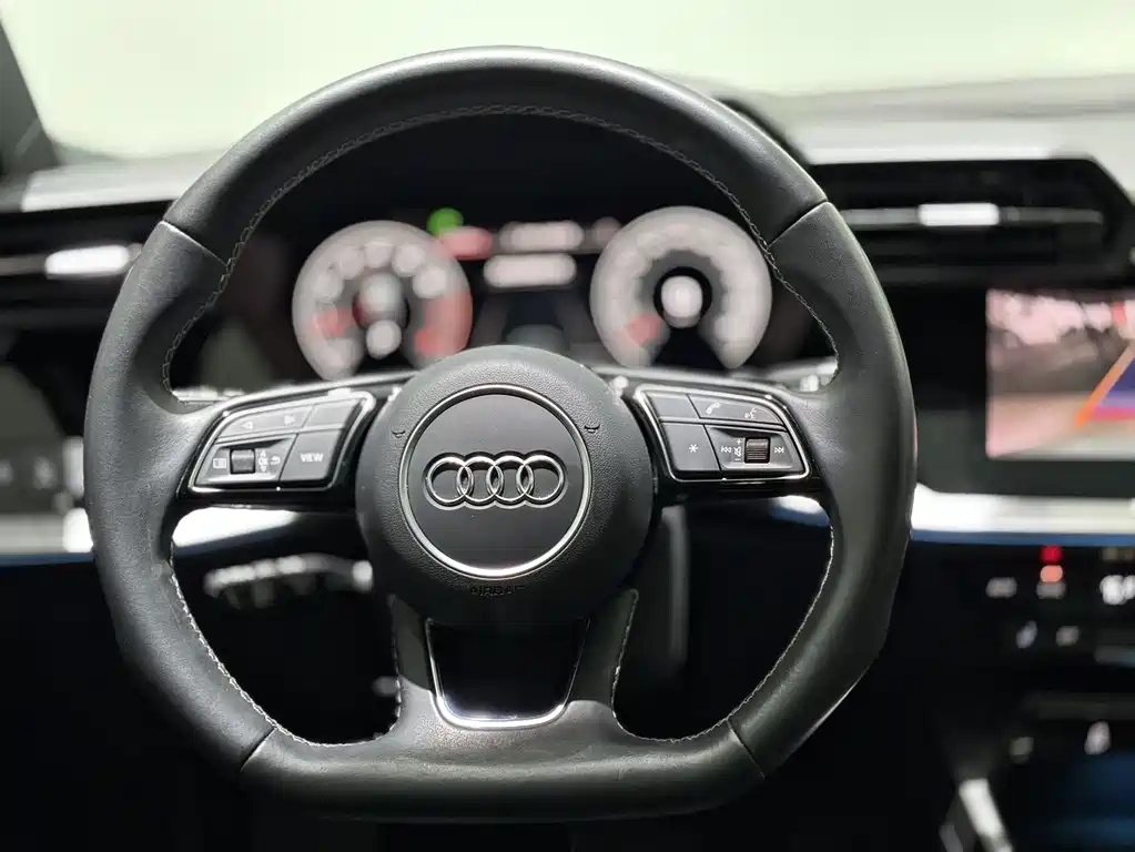 Audi A3 2023 — фото 13