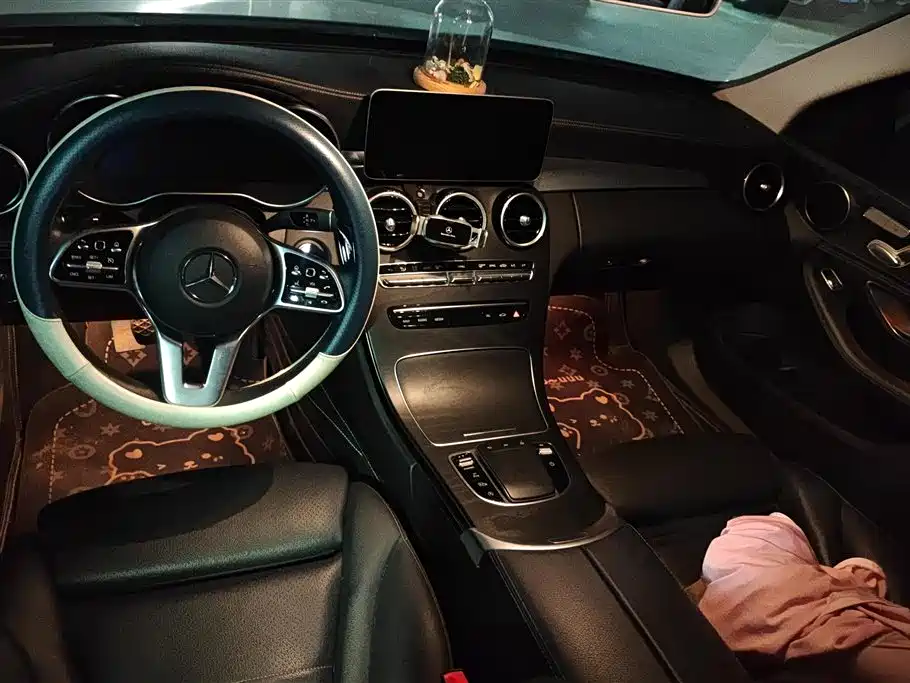 Mercedes-Benz C-Class 2019 — фото 12