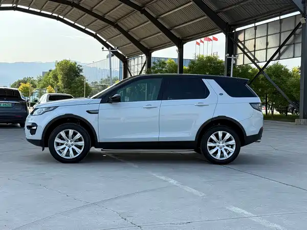 Land Rover Discovery Sport 2016