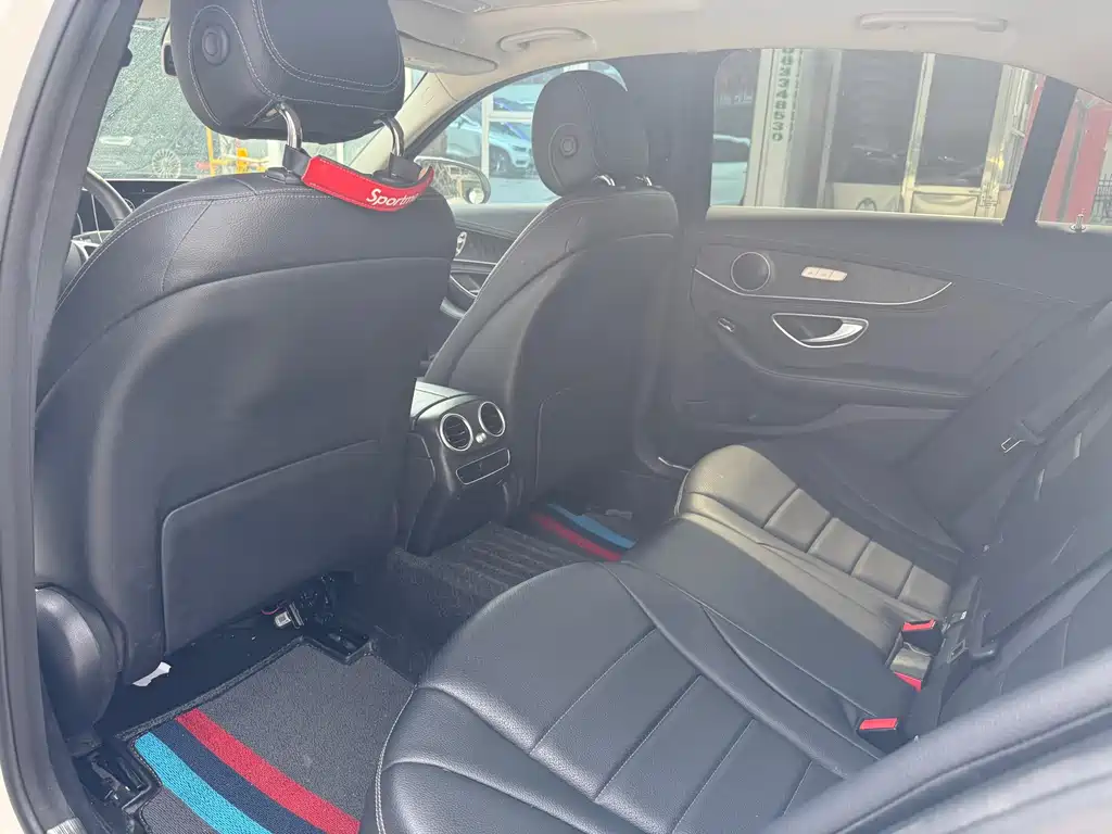 Mercedes-Benz C-Class 2018 — фото 10