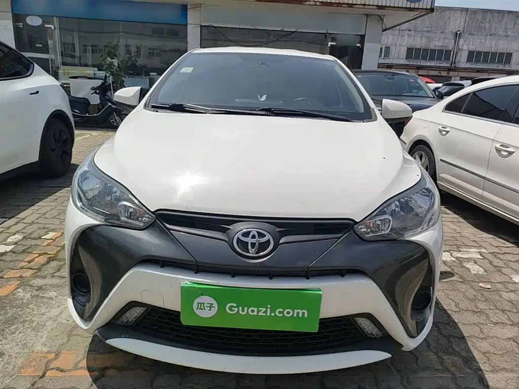 Toyota Yaris L 2019 — фото 3