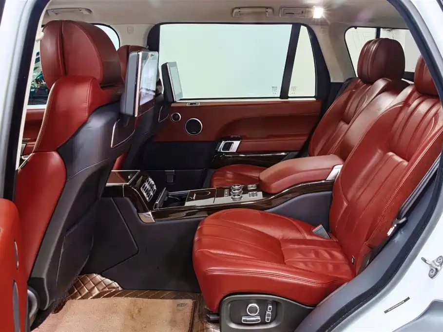 Land Rover Range Rover 2018 — фото 13