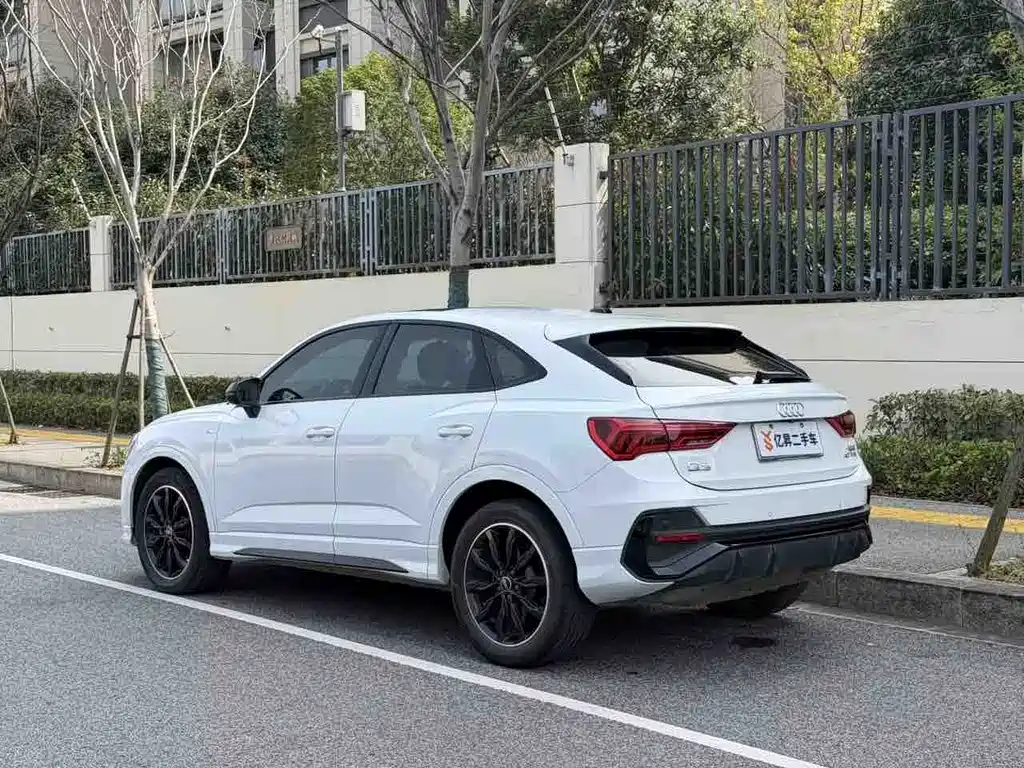 Audi Q3 Sportback 2022 — фото 4