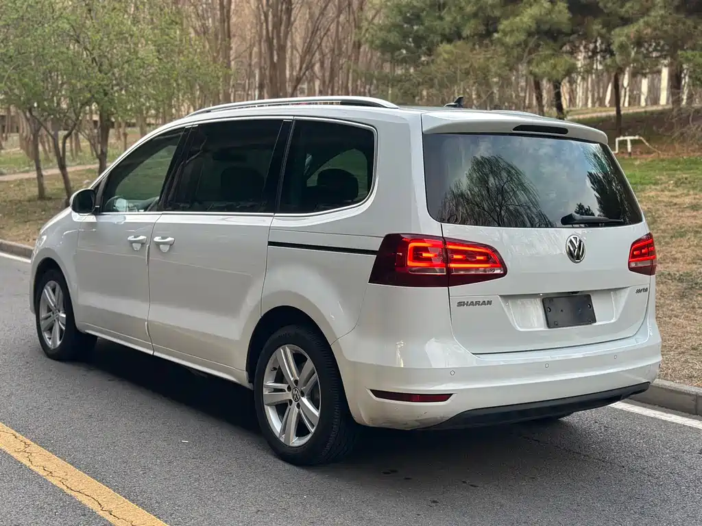 Volkswagen Sharan 2018 — фото 7
