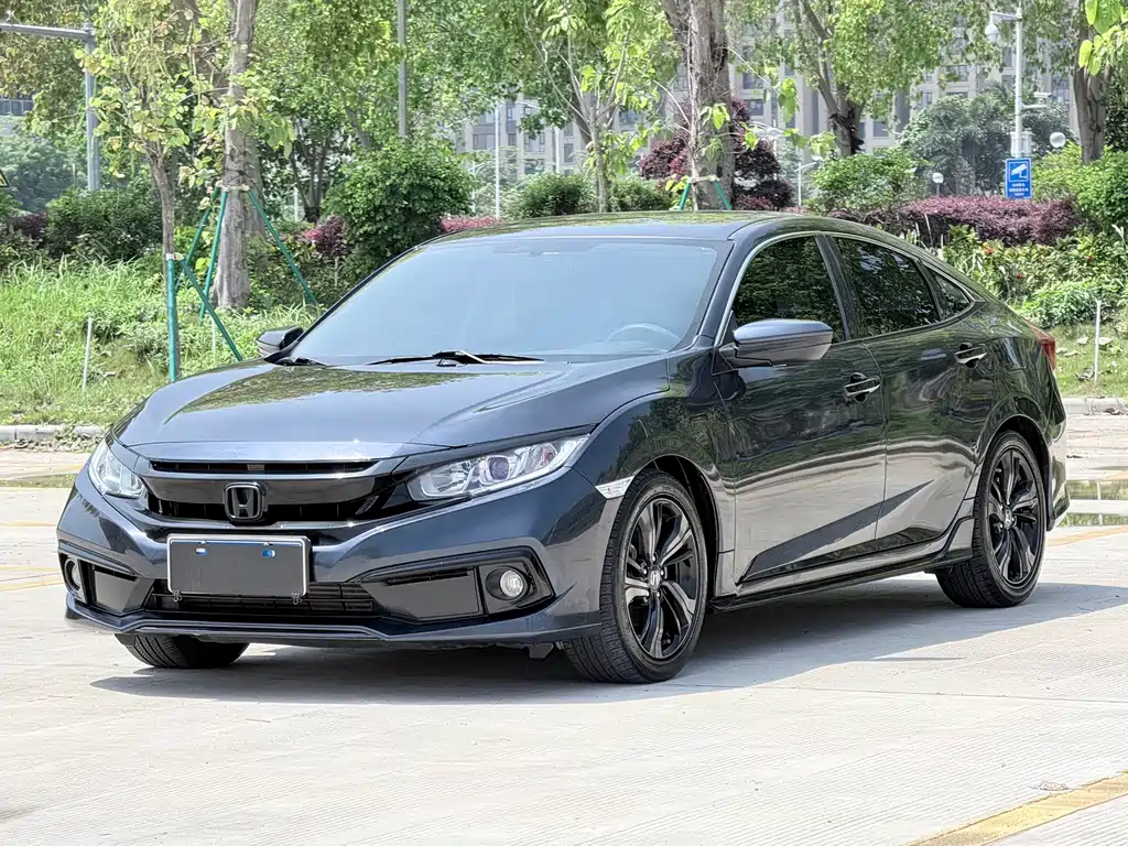 Honda Civic 2021 — фото 1