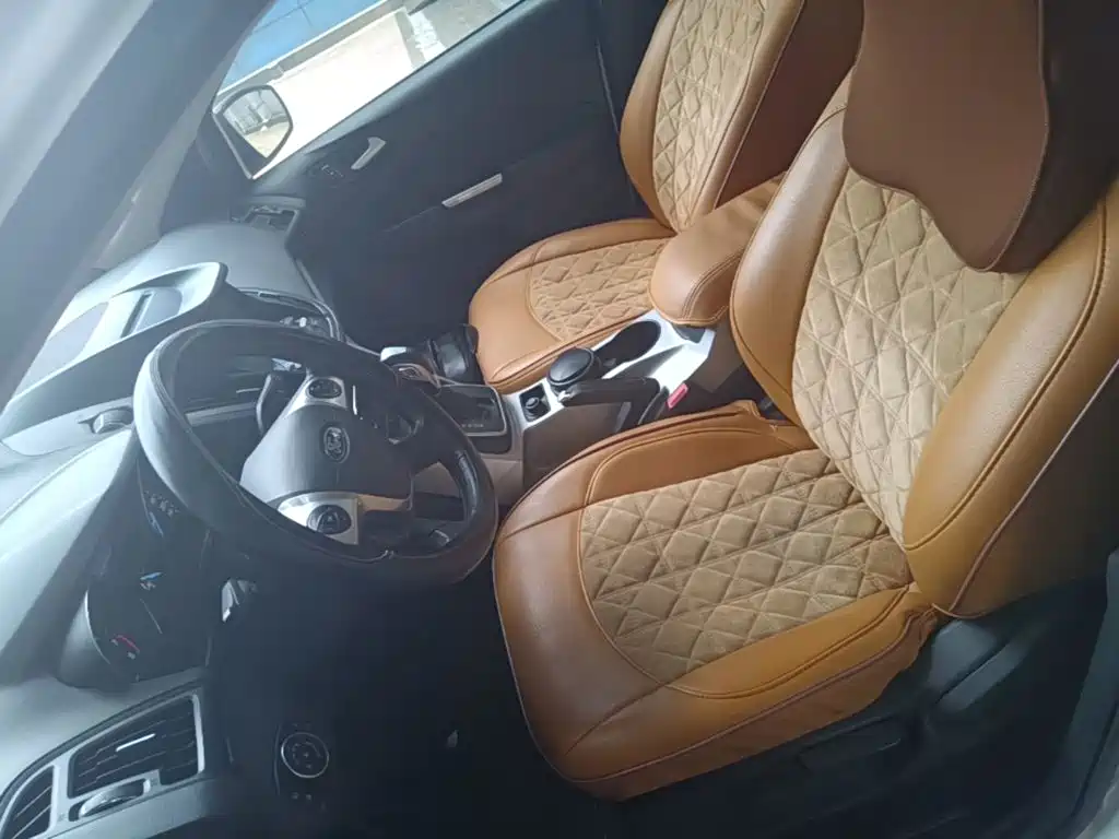 Ford Kuga 2015 — фото 15