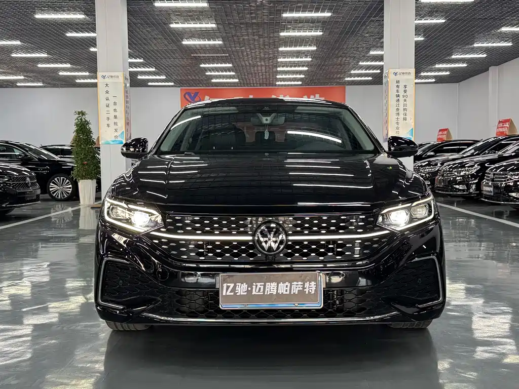 Volkswagen Passat 2024
