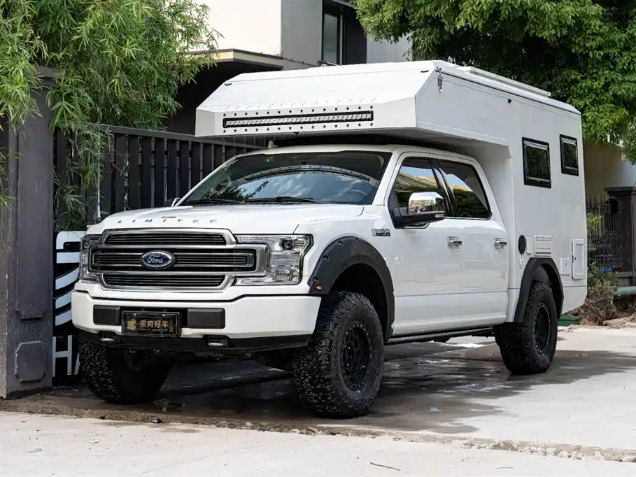 Ford F-150 Raptor 2021 — фото 1