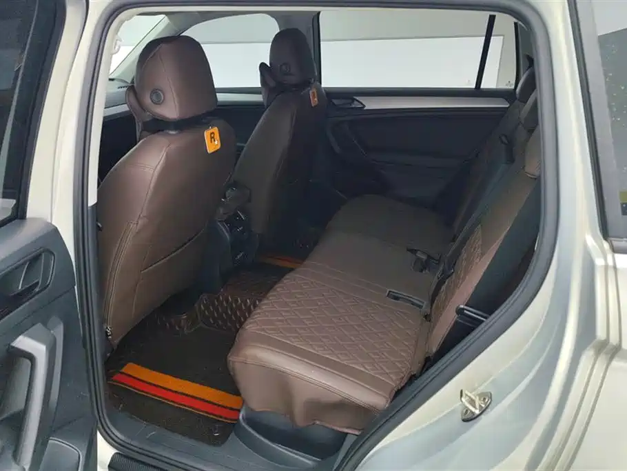 Volkswagen Tiguan L 2020 — фото 11
