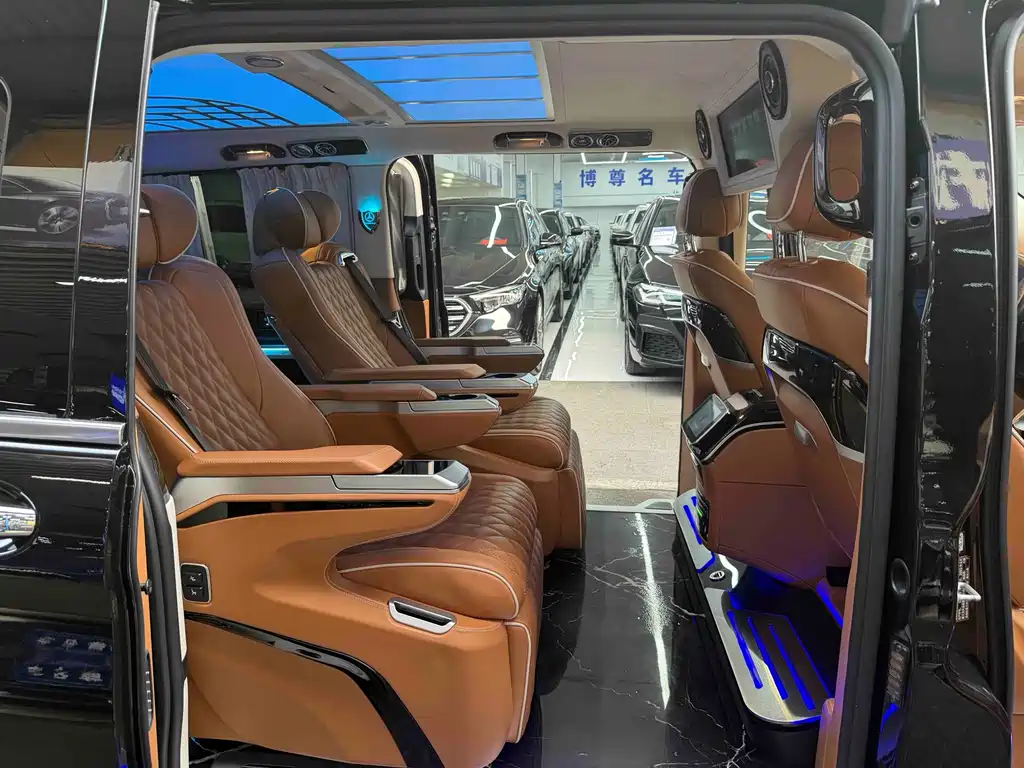 Mercedes-Benz Vito 2022 — фото 17