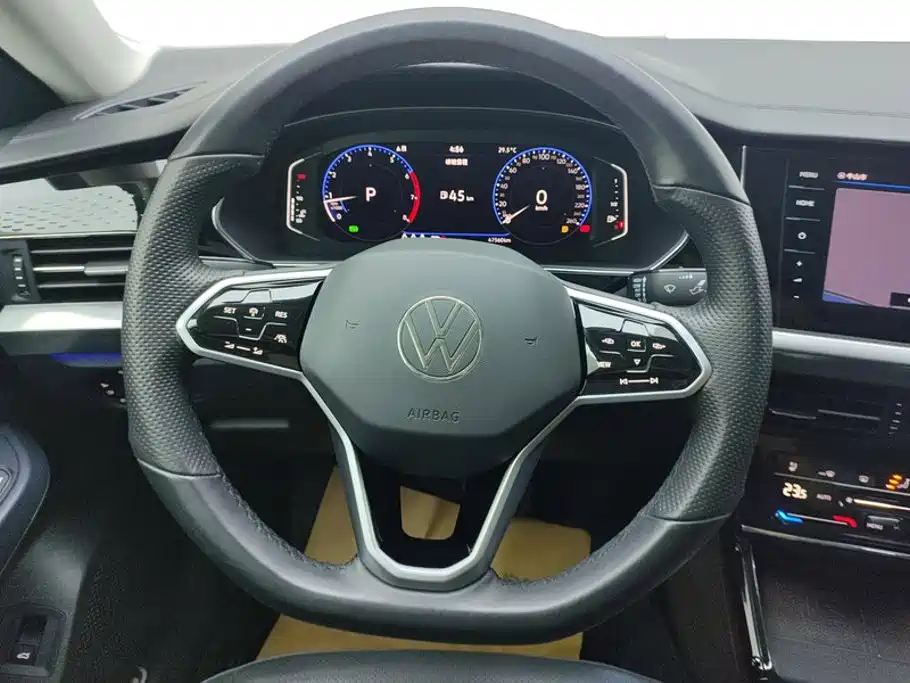 Volkswagen Passat 2023 — фото 15