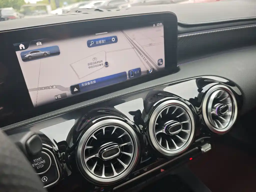 Mercedes-Benz A-Class 2025 — фото 15