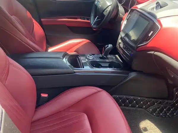 Maserati Ghibli 2017