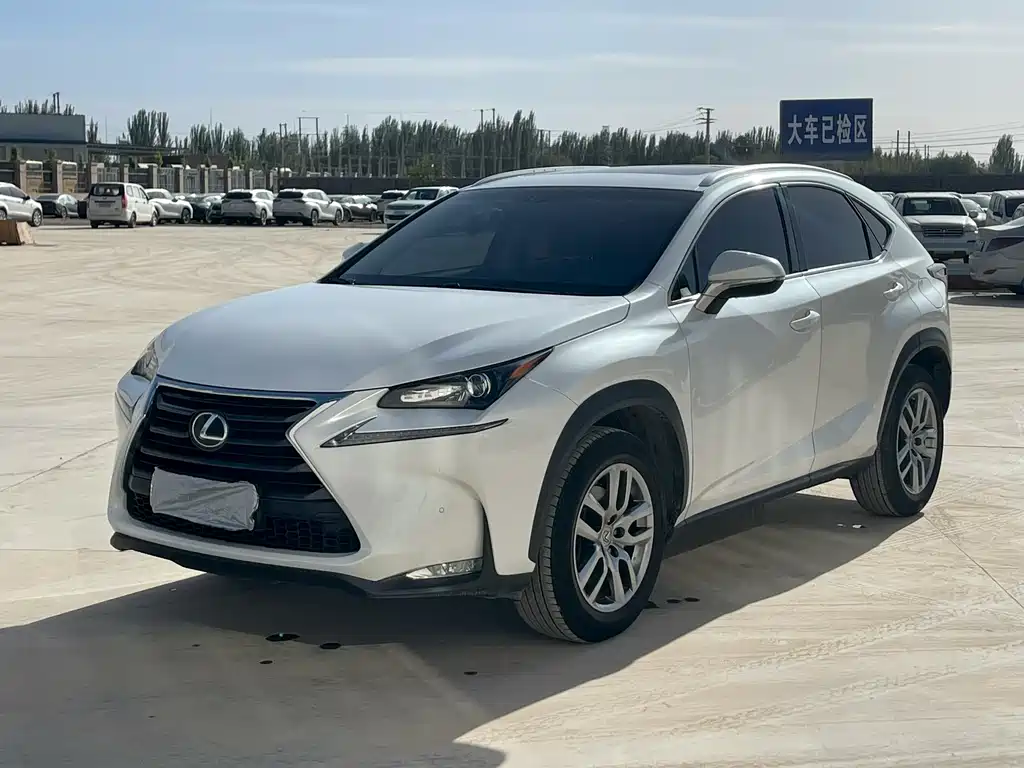 Lexus NX 2017 — фото 1