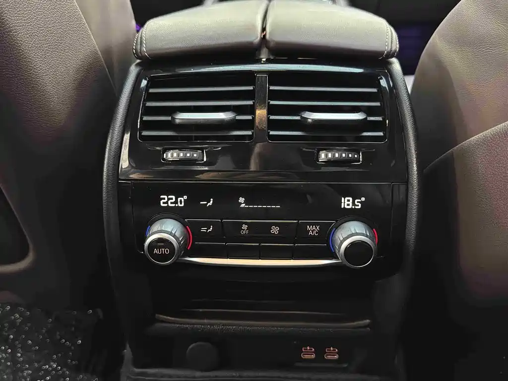 BMW 5 Series 2022 — фото 13