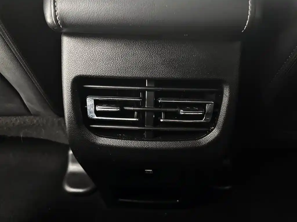 Haval M6 2022 — фото 17