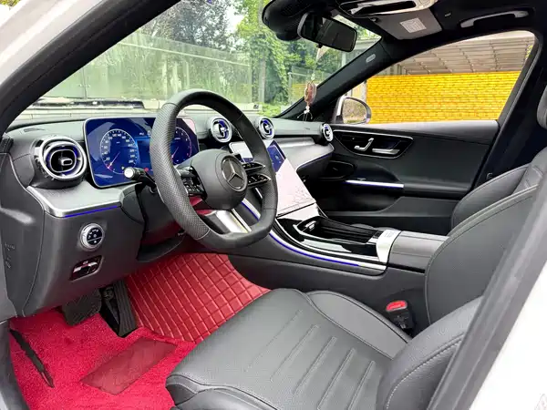 Mercedes-Benz C-Class 2023