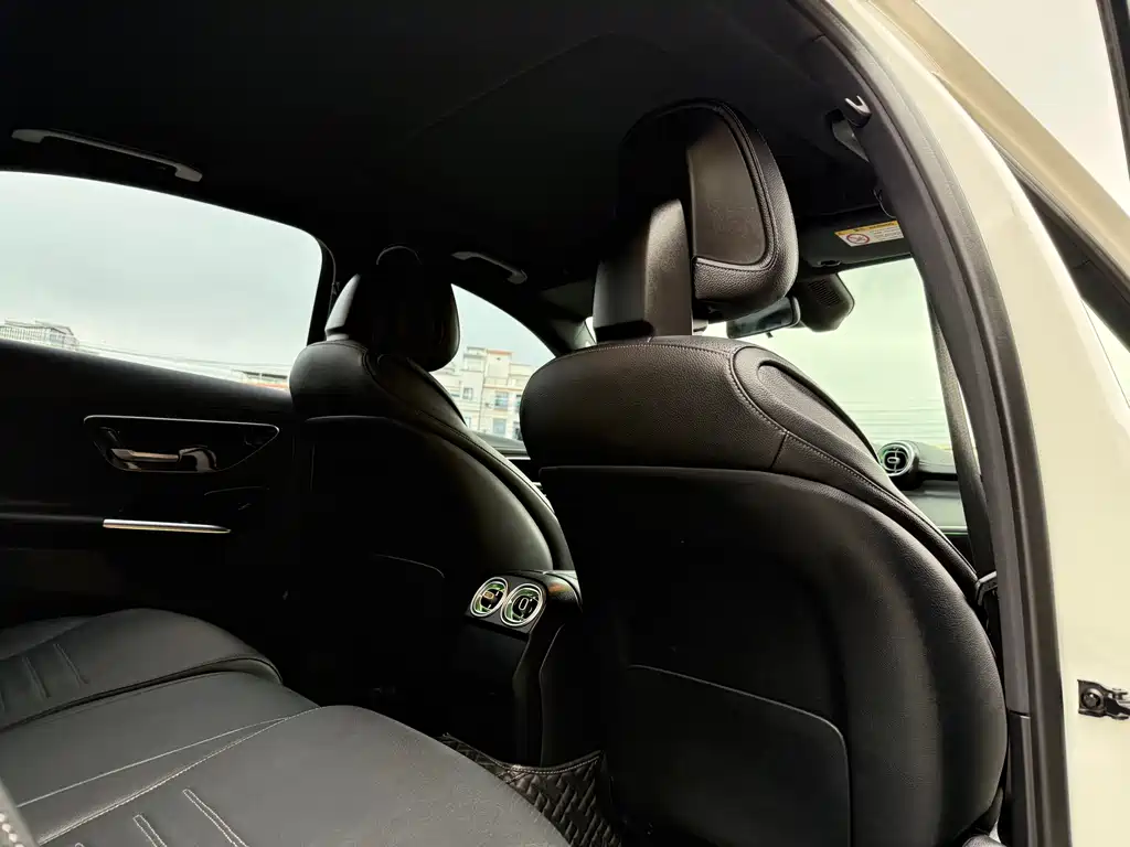 Mercedes-Benz C-Class 2022 — фото 17