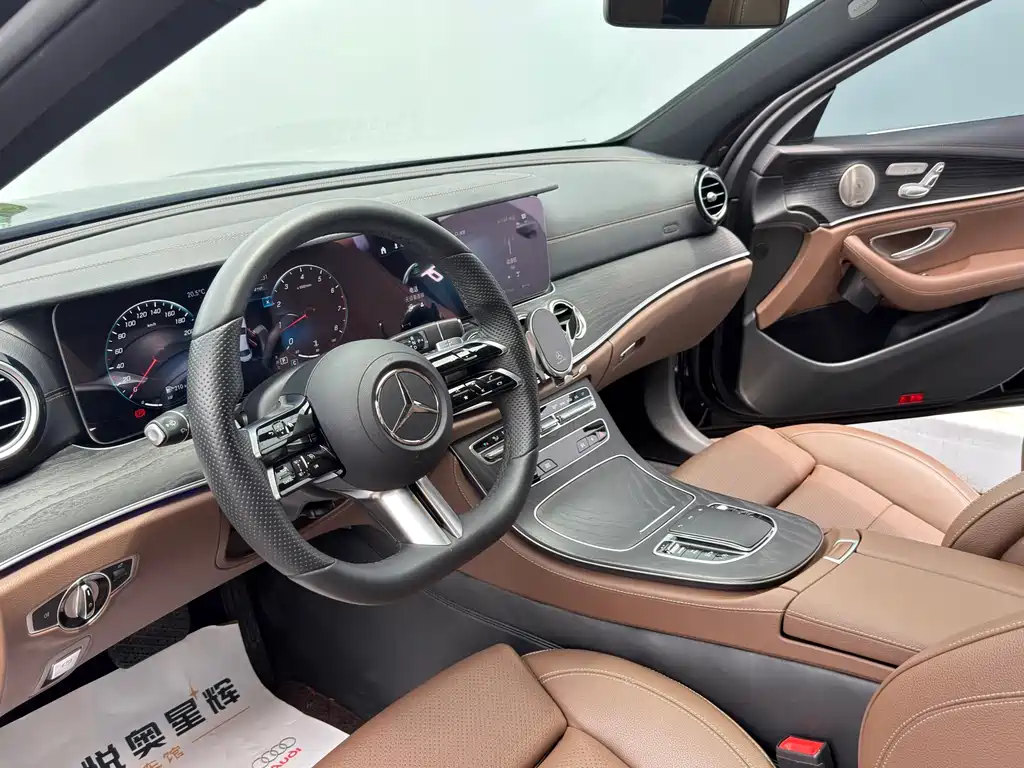 Mercedes-Benz E-Class 2022 — фото 11