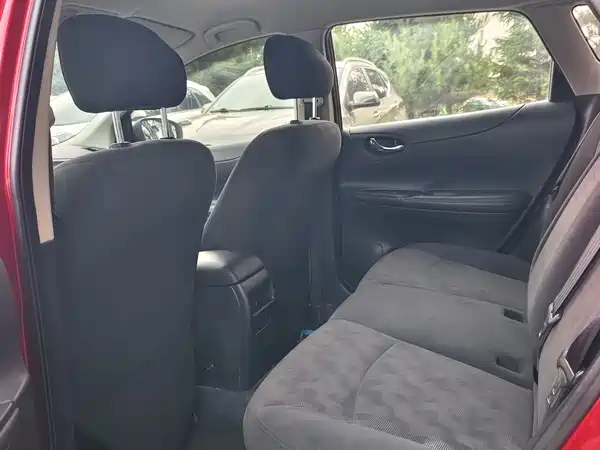 Nissan Tiida 2015