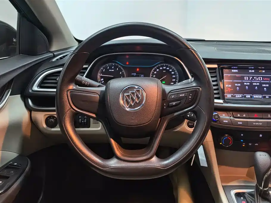 Buick Excelle 2018 — фото 15