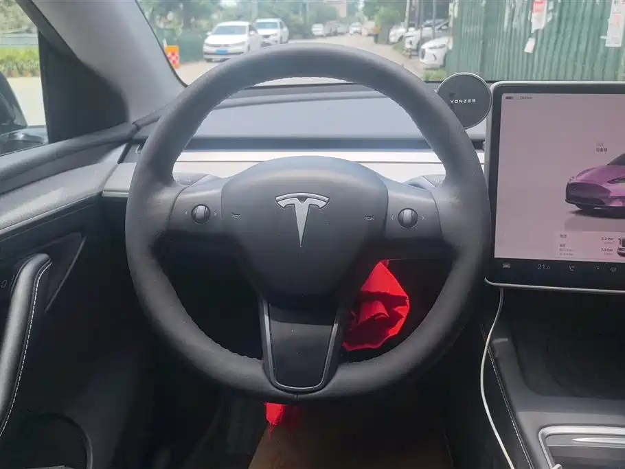 Tesla Model Y 2023 — фото 15
