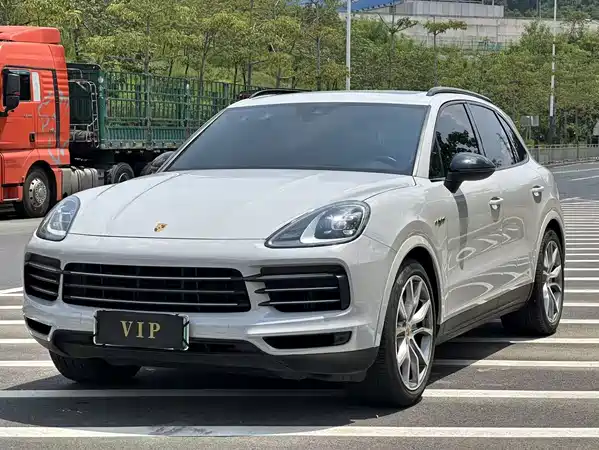 Porsche Cayenne New Energy 2022