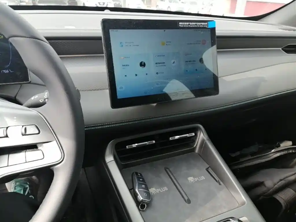 BYD Qin PLUS 2025 — фото 13