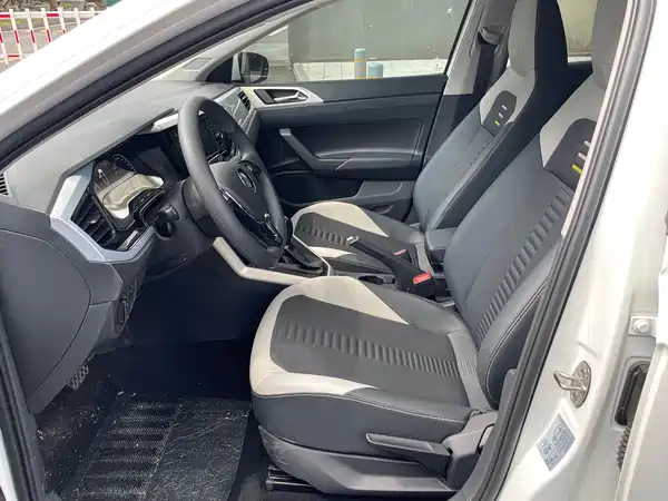 Volkswagen Polo 2021