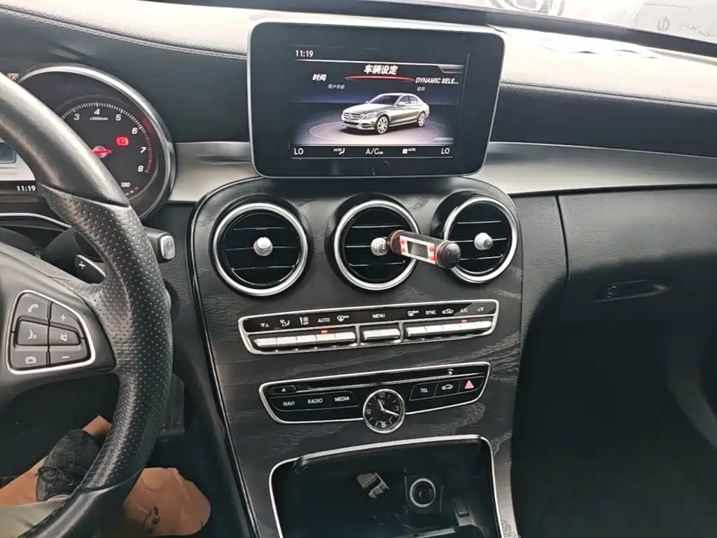 Mercedes-Benz C-Class 2018 — фото 13