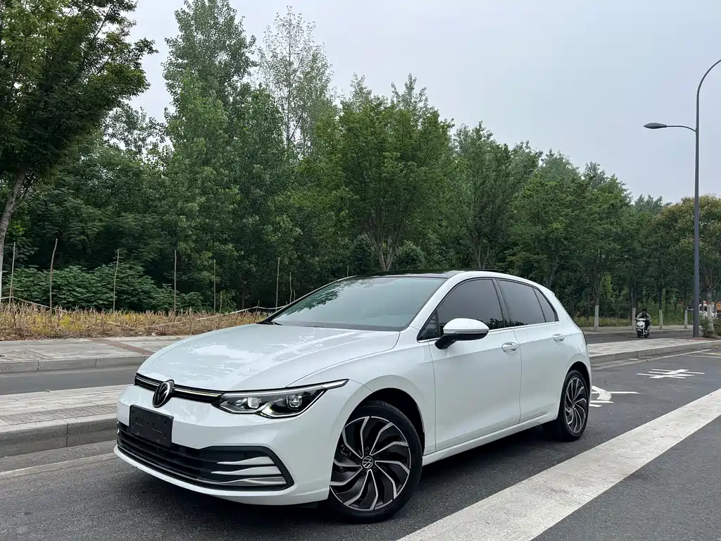 Volkswagen Golf 2022