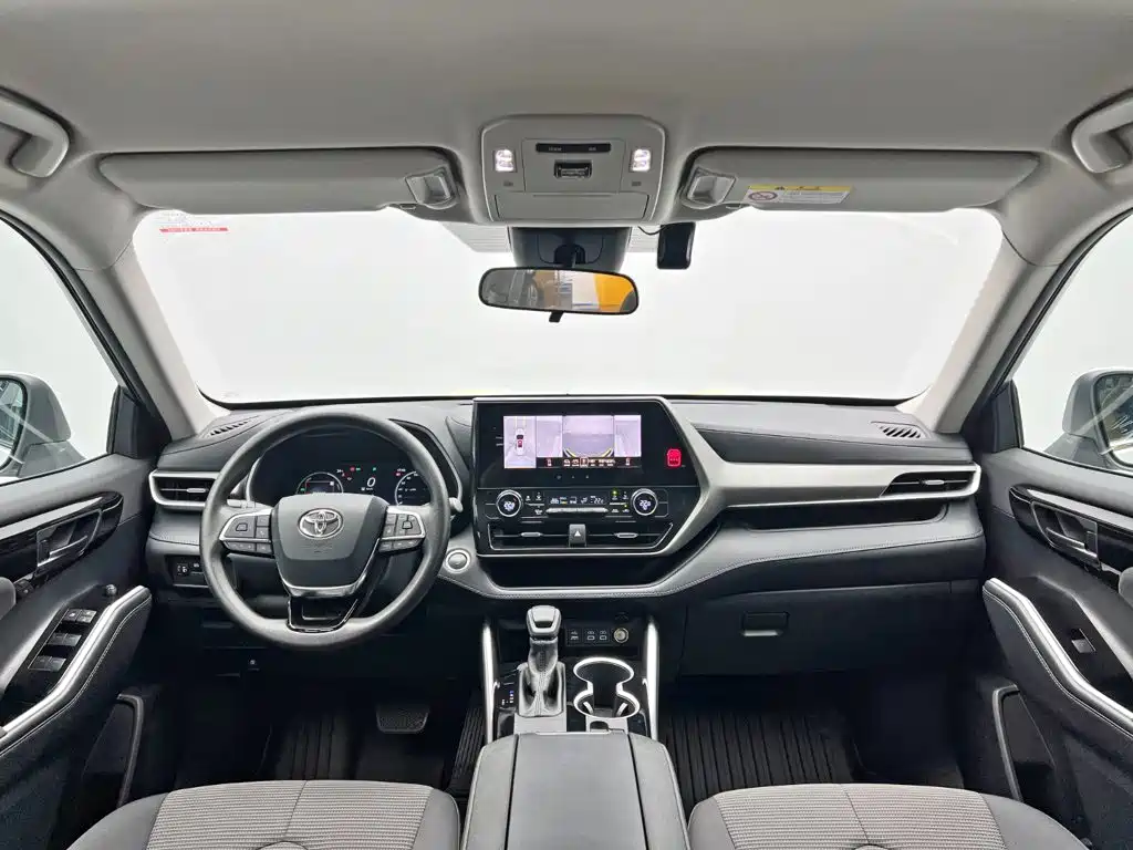 Toyota Highlander 2025 — фото 19