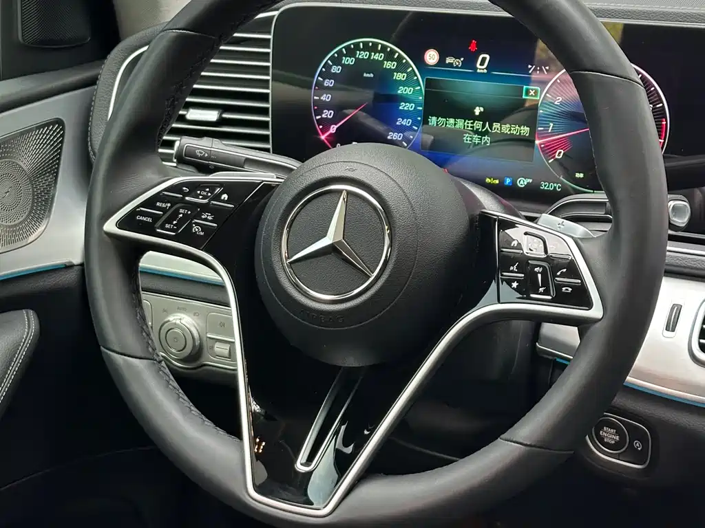 Mercedes-Benz GLE Coupe 2025 — фото 19