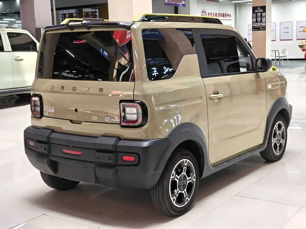 Geely Galaxy Panda 2025 — фото 13
