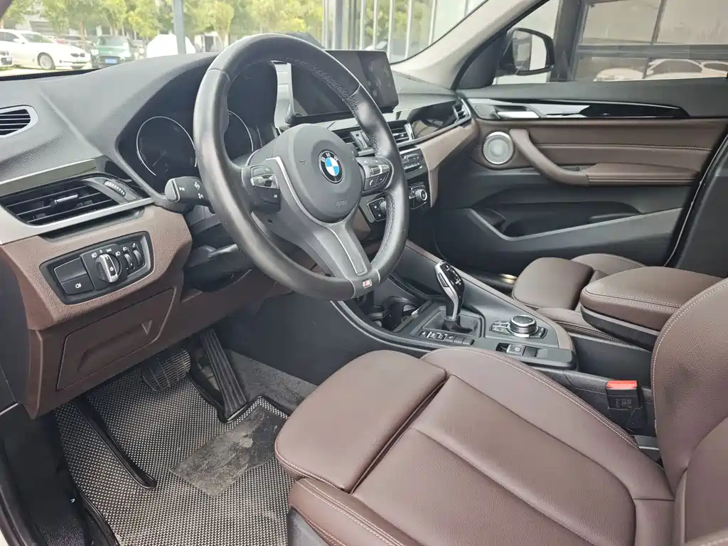BMW X1 2022 — фото 11