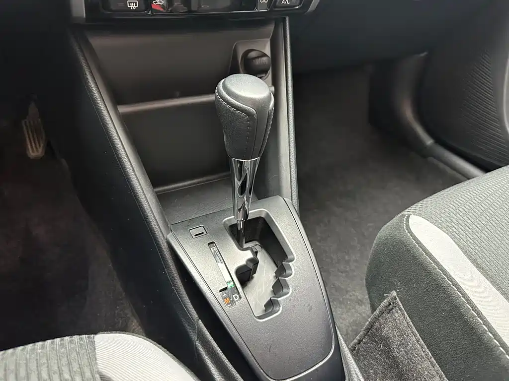 Toyota Yaris L 2022 — фото 17
