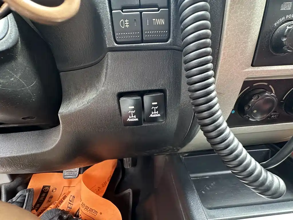 Landwind LuFengX9 2016