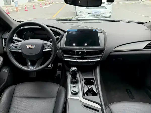 Cadillac CT5 2023