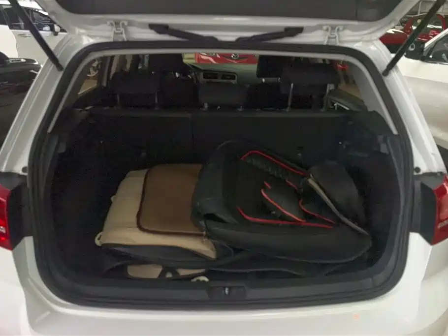 Volkswagen Golf 2016