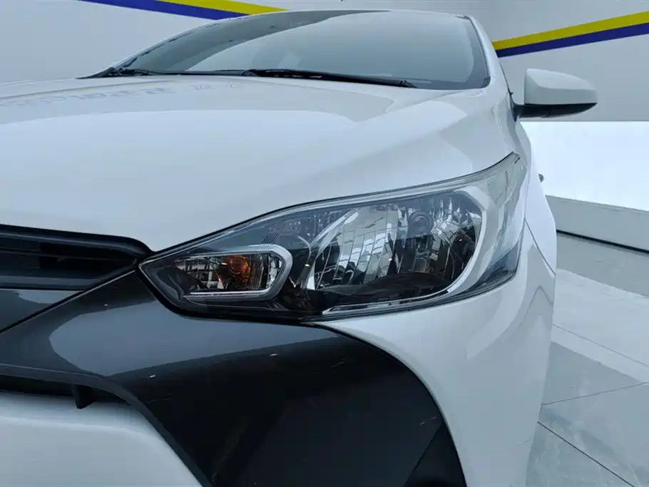 Toyota Yaris L 2020