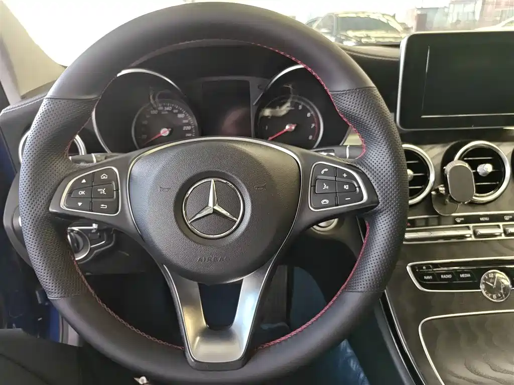 Mercedes-Benz C-Class 2017 — фото 11